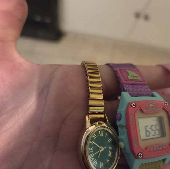 Watch Bundle - Picture 4 of 6